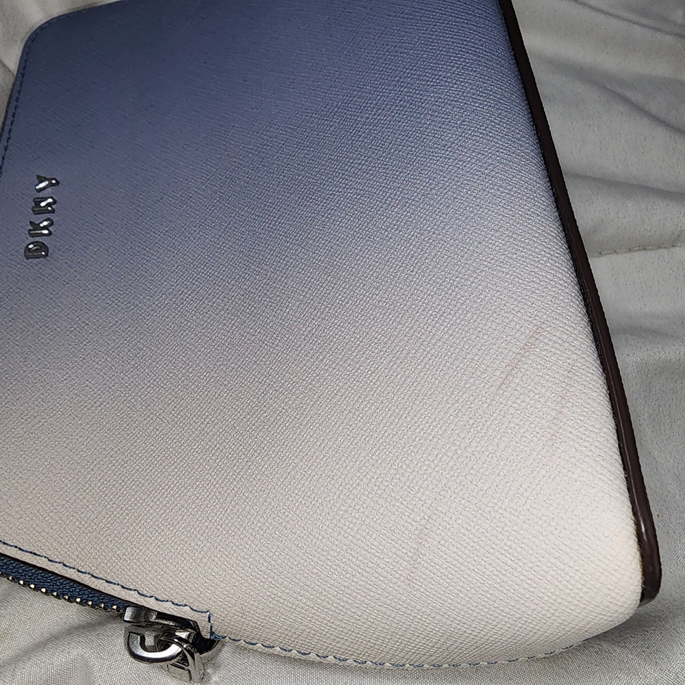 DKNY Ombre Blue/White Pouch - Picture 8 of 11